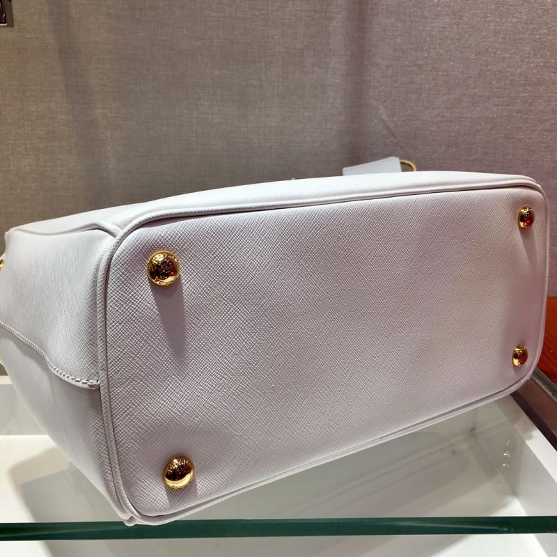 Pra*a top handle bags